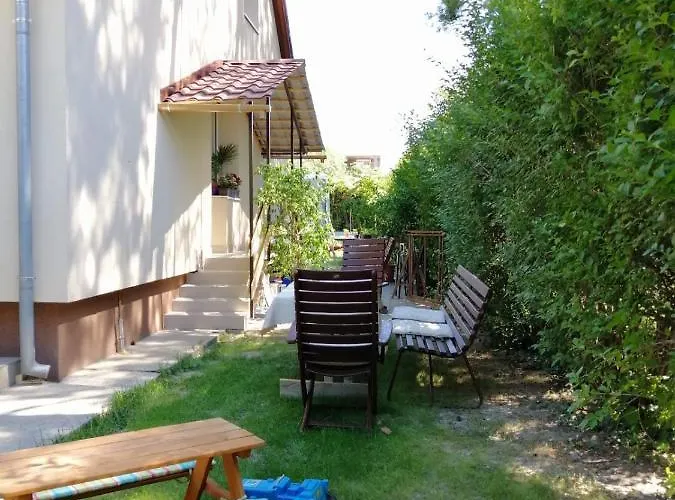 Rigo Vendeghaz דירה *