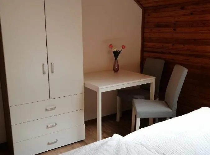 Rigo Vendeghaz דירה *